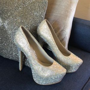 New Steve Madden rhinestone 4 1/2 heels